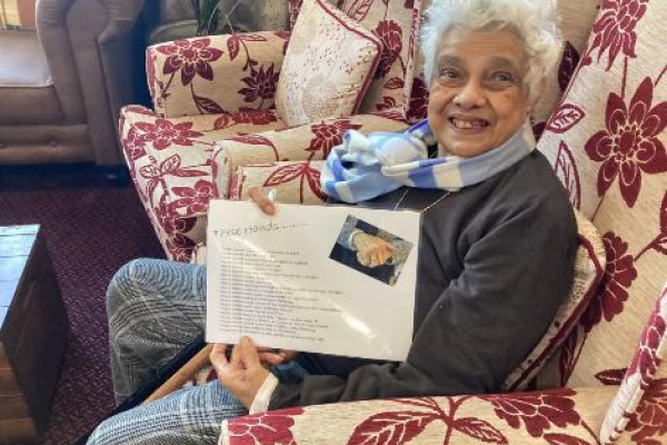 These Hands’ Project