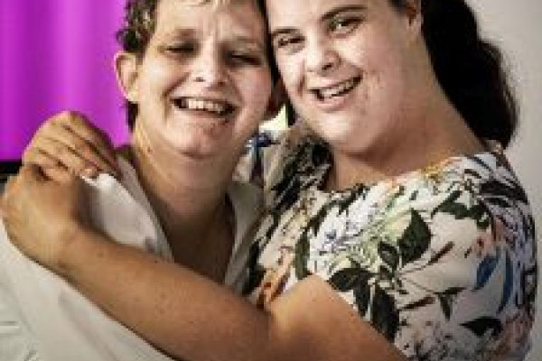 Lo Res Friends Hug YM16838 224x300